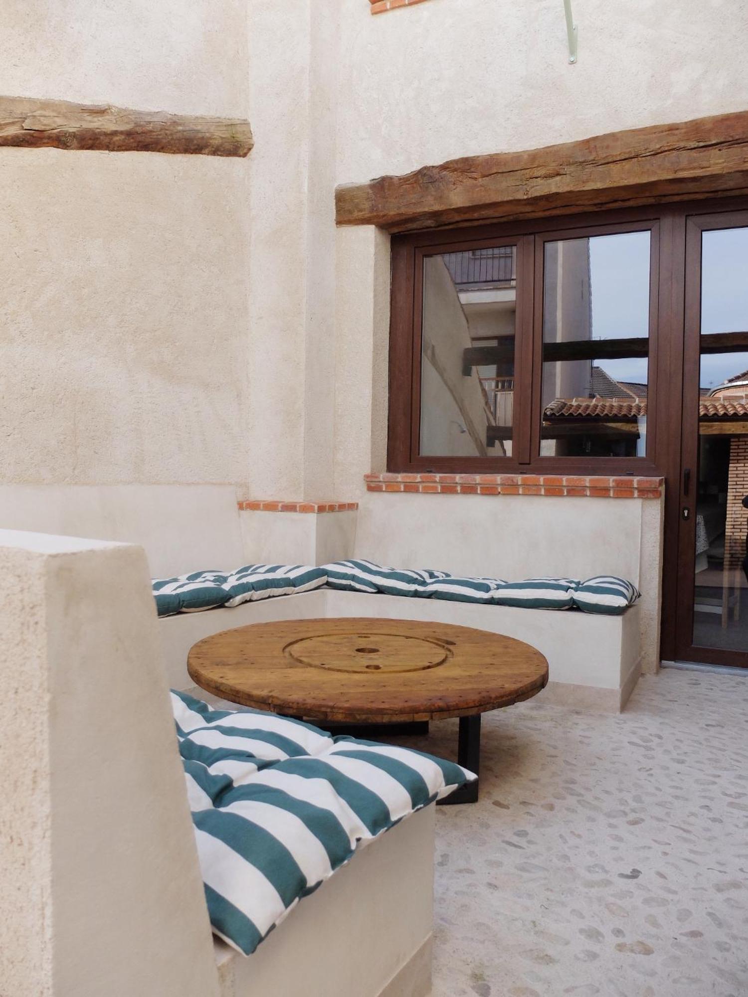 Casa De Agustin Villa Valverde Del Majano Exterior photo